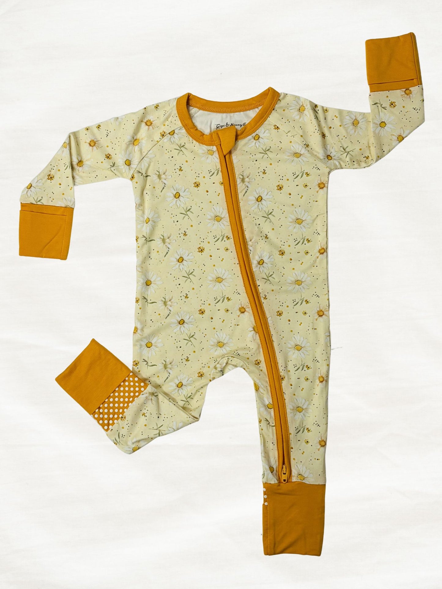 baby and toddler zippy with daisy print